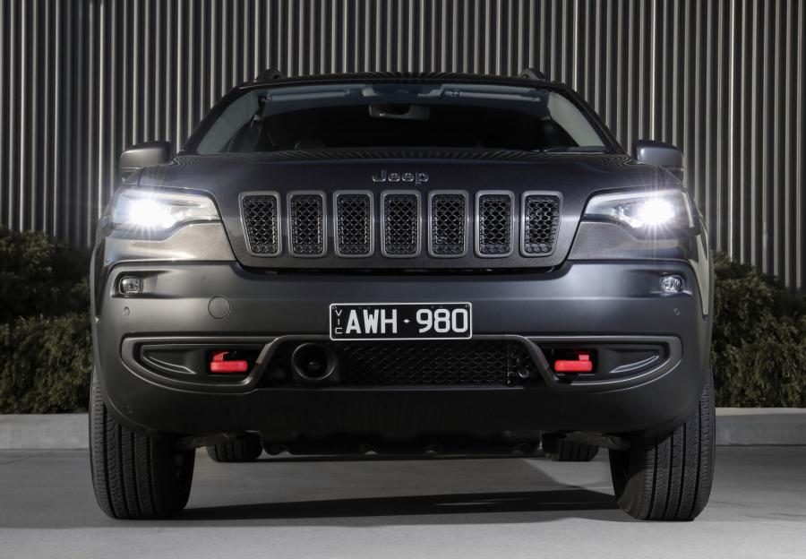  Jeep Cherokee Trailhawk (KL) 2018 года  (AU) (фото 39 из 42)